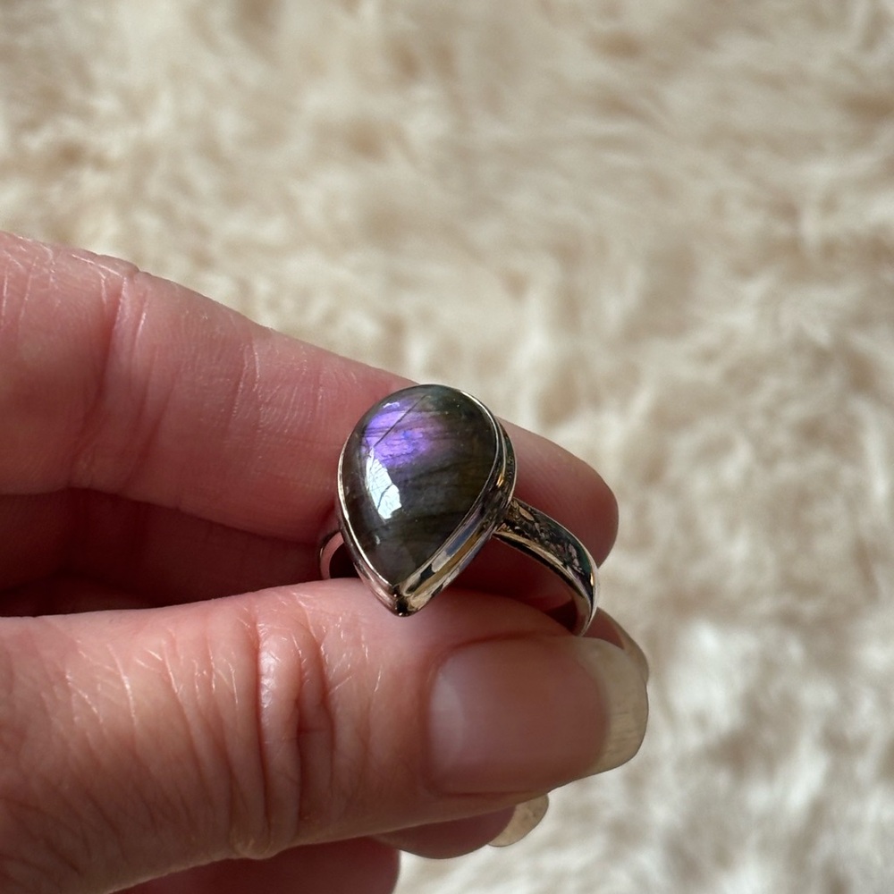 Purple Labradorite Ring - Picture 6 of 10
